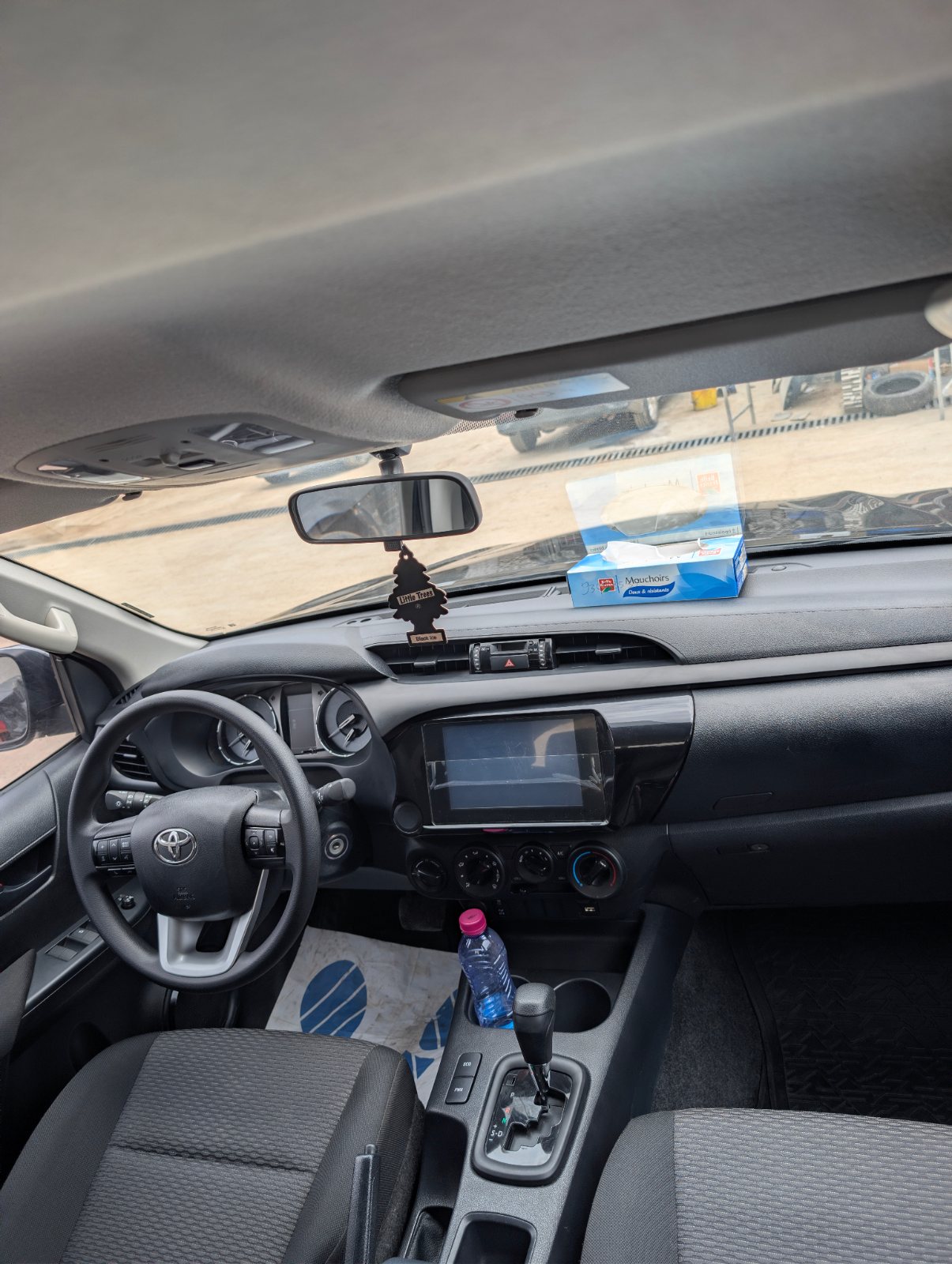 TOYOTA HILUX 2025 en images