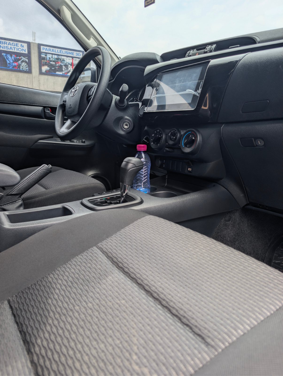 TOYOTA HILUX 2025 en images